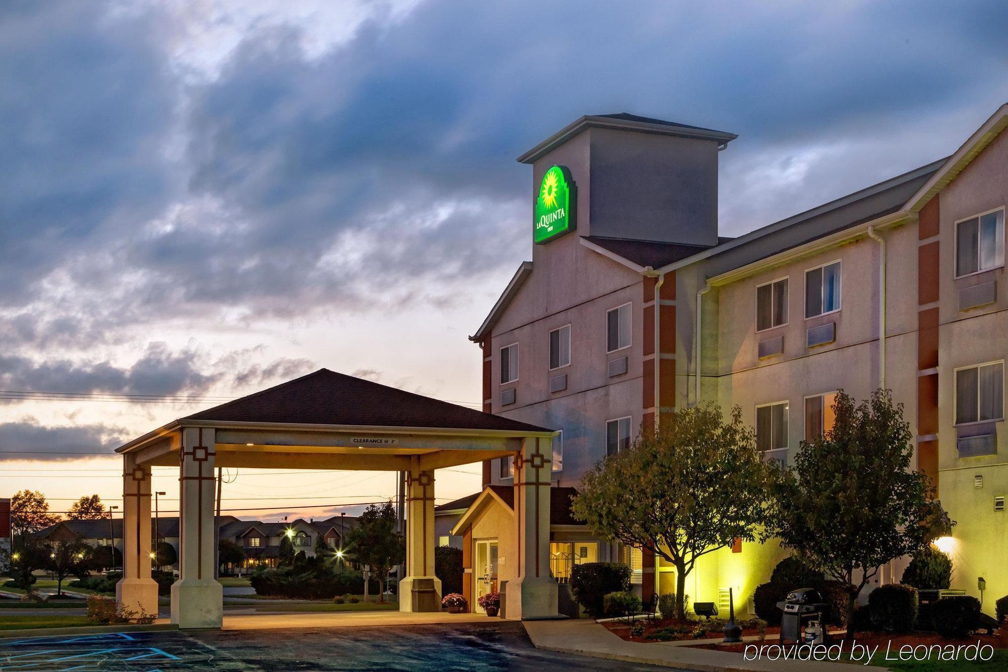 Hotel Baymont By Wyndham Auburn Exterior foto