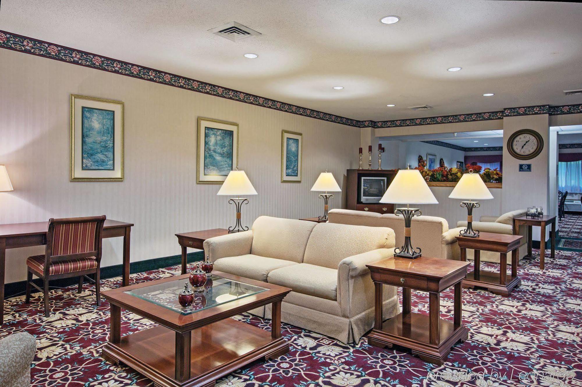 Hotel Baymont By Wyndham Auburn Exterior foto